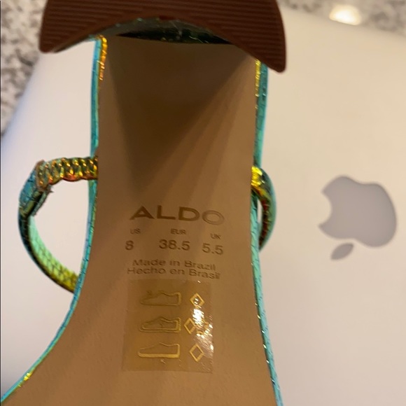 Steve Madden Open toe shoes and matching purse - Picture 4 of 6